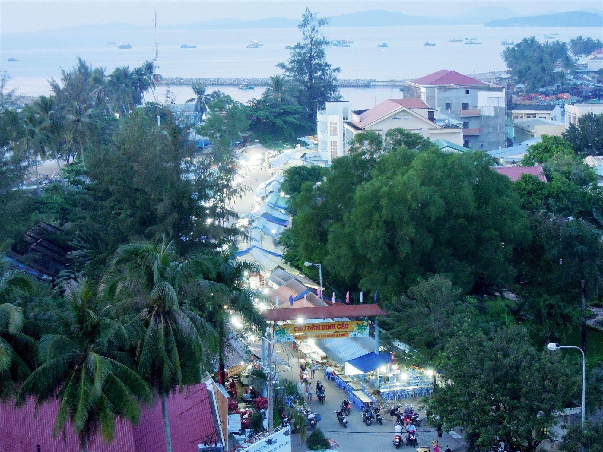 Gia Huy Hotel Phu Quoc Bagian luar foto